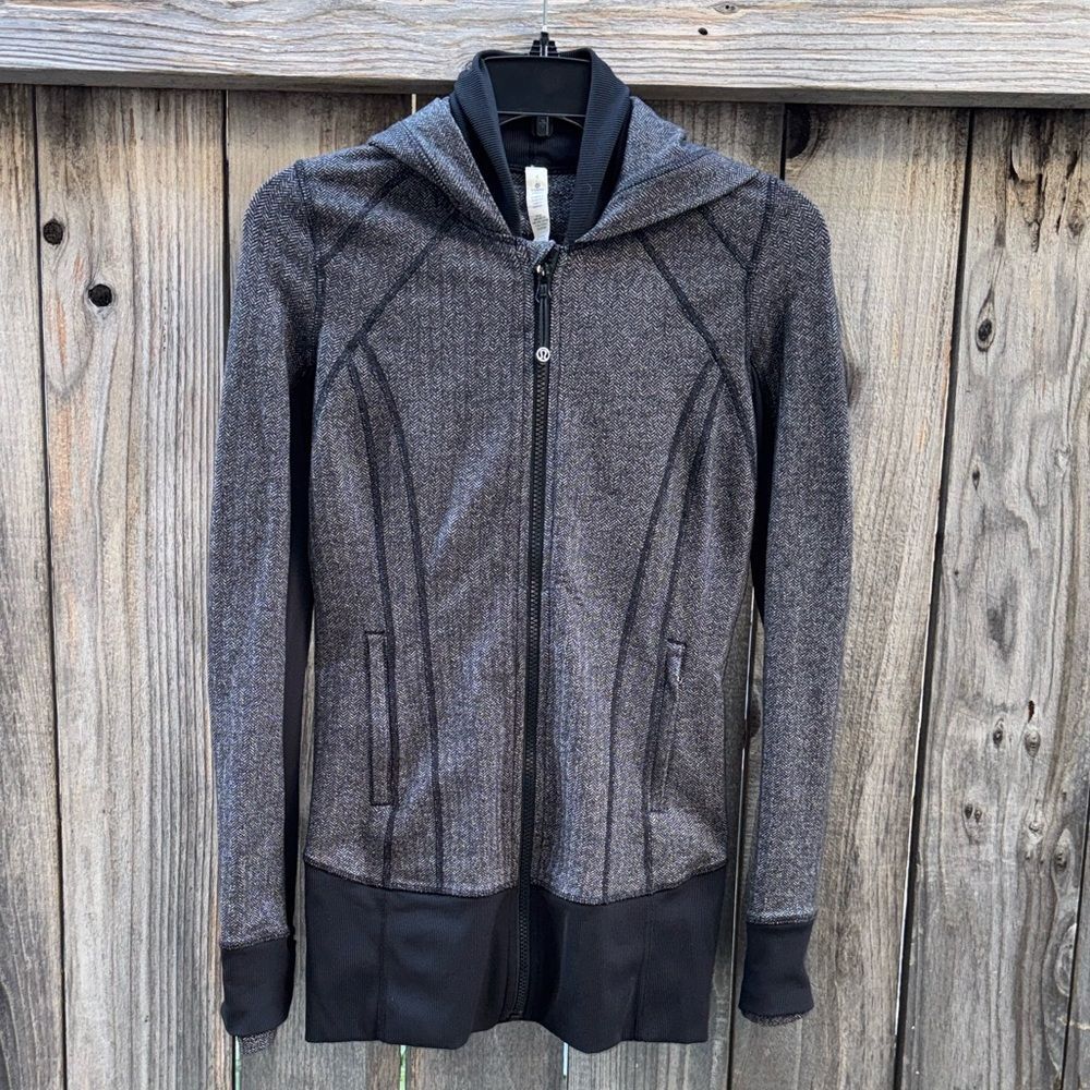 Lululemon Daily Practice Hooded Jacket Heathered Herringbone Size 4